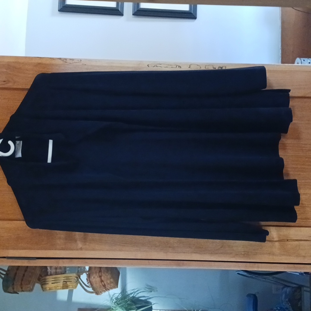Chico cardigan, very streatchy material size 1